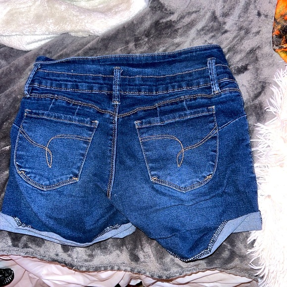 High rise jean shorts! - Picture 2 of 2